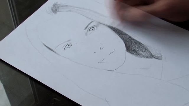 ZoomArtPortrait - процесс рисования портрета простым карандашом 01 смотреть онлайн