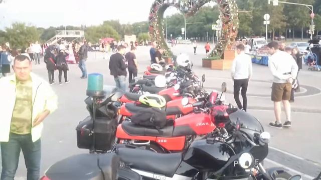 ява 638 jawa покатушки по Москве смотреть онлайн