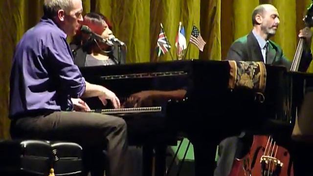 Hugh Laurie Unchained my heart смотреть онлайн