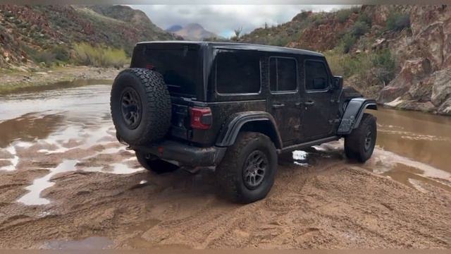 Brand New JEEP 392 Wrangler XR SRT Delivery Day!!!! BEST MOMENTS COMPILATION!!!!! смотреть онлайн