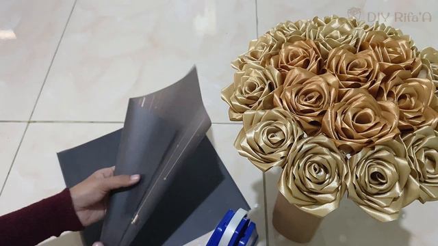 #diycraft #ribbonflower #freesia #idekreatif #creativeidea #satinribbonflower #flowermaking #ribbo смотреть онлайн