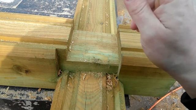 Баня из профилированного бруса с нуля: первый венец