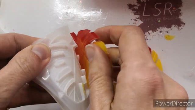 #90 Cheeky Demould Flame Coloured Monstera Leaves #demould #resin #monstera смотреть онлайн