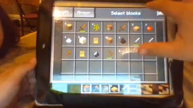 The hidden base in Minecraft PE! - Mikey Tikie смотреть онлайн