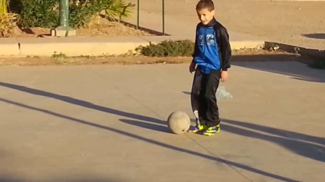 Zizou Mensami, une graine de champion...!!! смотреть онлайн