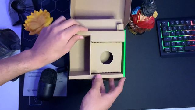 Unboxing Razer Seiren Mini 🎤 смотреть онлайн