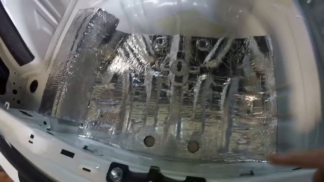 2018 VW GTI SE Ep. 36: Installing Noico Sound Deadening in the Trunk! смотреть онлайн
