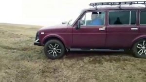 Нива против ниссан X.Trail! Тест драйв