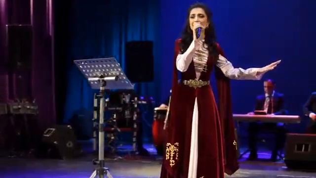 Эльвина Гейдарова: Вил гала. Сл. и муз.: Седагет Керимова смотреть онлайн