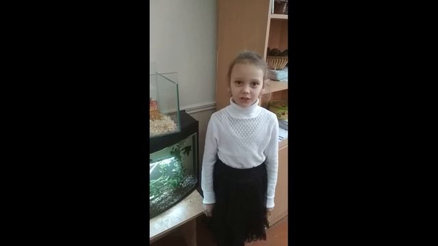 Новогодний блиц-опрос среди малышей 1 и 2 классов в школе 175, г. Ташкента. смотреть онлайн