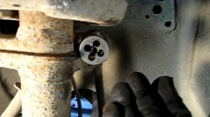 Как открутить гайки на стойках стабилизатора . Три способа