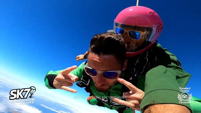 Tandem Skydive Salto de Paraquedas Algarve Adrien смотреть онлайн