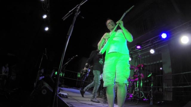 W.O.S. - Dogs of War (SAXON Cover) Live! смотреть онлайн