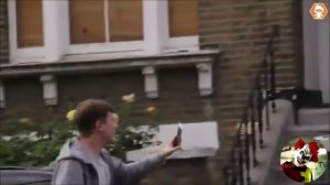 КОГДА ОЧЕНЬ ХОЧЕТСЯ ТУАЛЕТ ДЕВУШКАМ