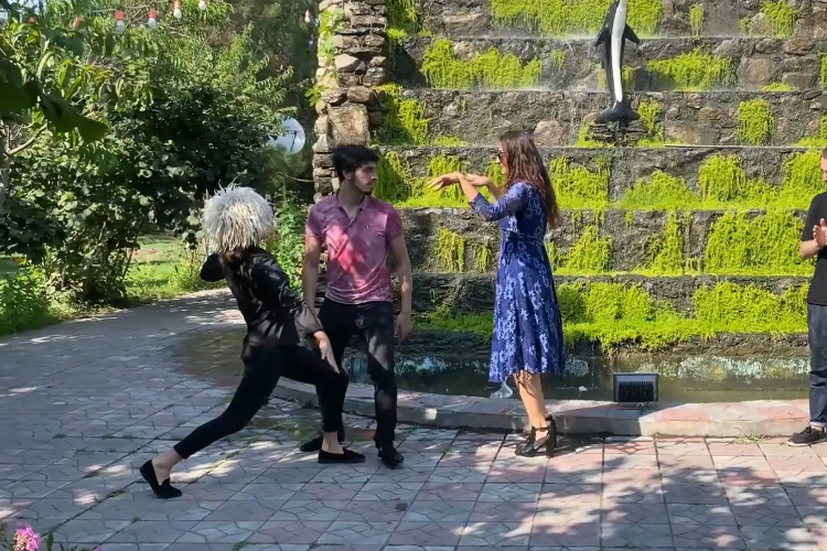 Супер Чеченская Лезгинка 2023 Девушки Танцуют Уахх Взрывают На Кавказе ALISHKA Chechen Dance Music смотреть онлайн