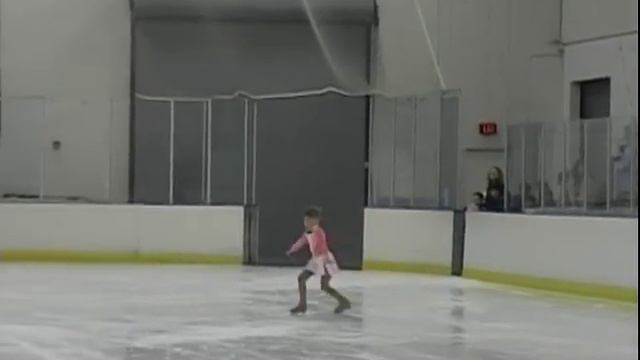 Madi Ice Skating May 2009 смотреть онлайн