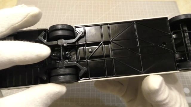 Перезалив с дополнением! Икарус-256 1:43 Наши автобусы No31 / Modimio Ikarus смотреть онлайн