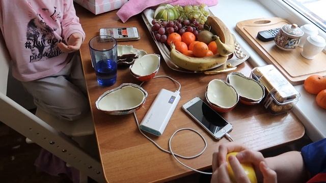 VLOG: Подарки на новый год под елкой | Идеальное начало года | OrenMama Vlog смотреть онлайн