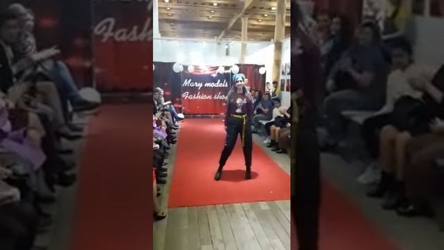 Открытие модельной школы ,,,DREAM TEAM" Первый показ одежды.Февраль 2020 смотреть онлайн