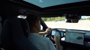 Lynk & Co 08 em-p обзор и тест драйв