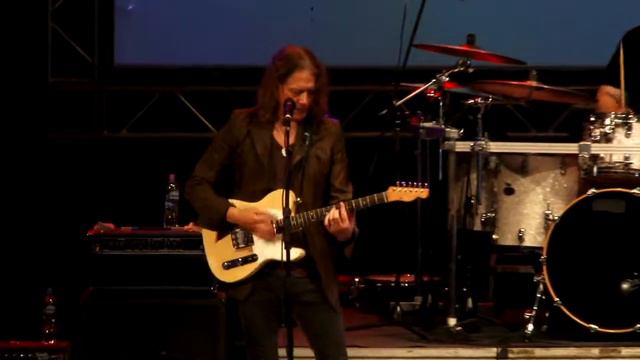 Banda 2 Robben Ford