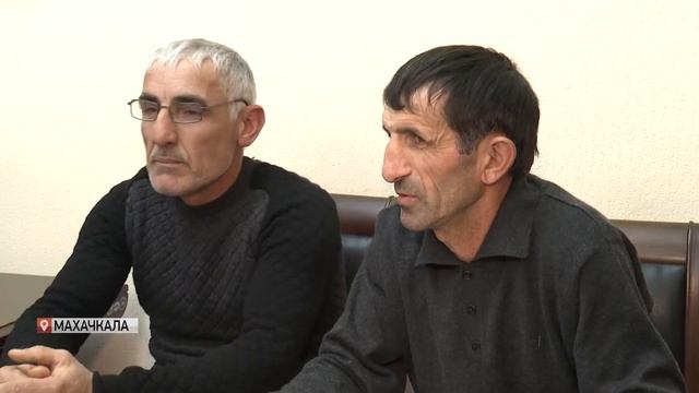 Абдулмуслим Абдулмуслимов провел прием граждан смотреть онлайн