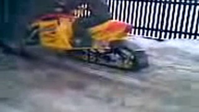 Ski-Doo MXZ 800 Bombardier 2003 Snowmobile смотреть онлайн