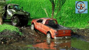 Мультик про Машинки - Маша и Медведь ездят по лужам и помогают Курочке. Манкиту