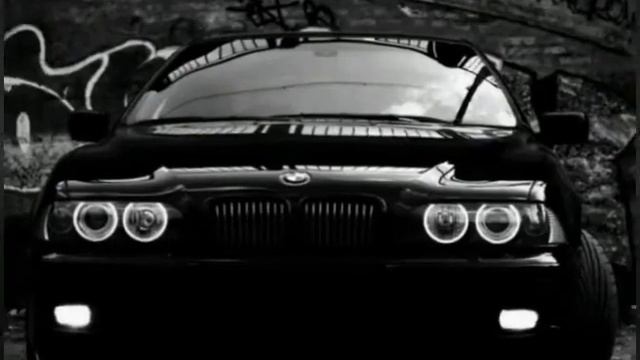 Клип на песню Чёрный бумер.