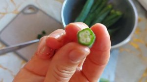 Бамия. Что за фрукт то такой или овощ? Как вырастить бамию