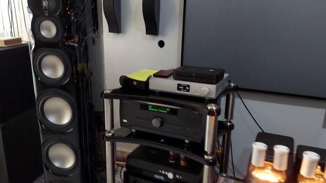 Arcam AV860 with Icon Audio MB81, Schiit FreyaPlus, Bluesound Node, Revel Salon2 Speakers. смотреть онлайн