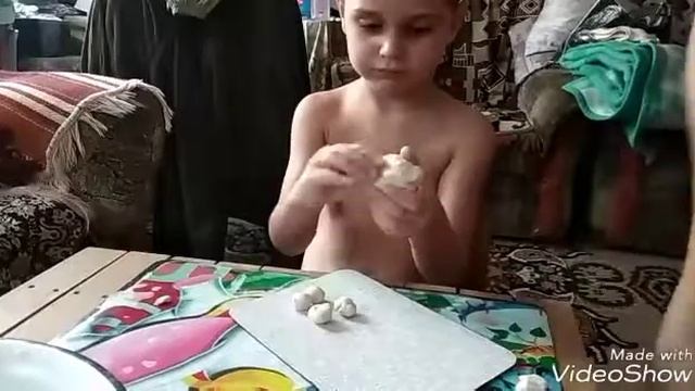 Рукодельничаем вместе с мамой ??. Фигурки из соленого теста смотреть онлайн
