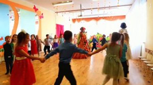 Хоровод "Заглянула Осень в детский сад" в подготовительной группе