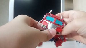 Распаковка фигурки трансформера Оптимус Прайм . Transformers cyberverse . Hasbro.