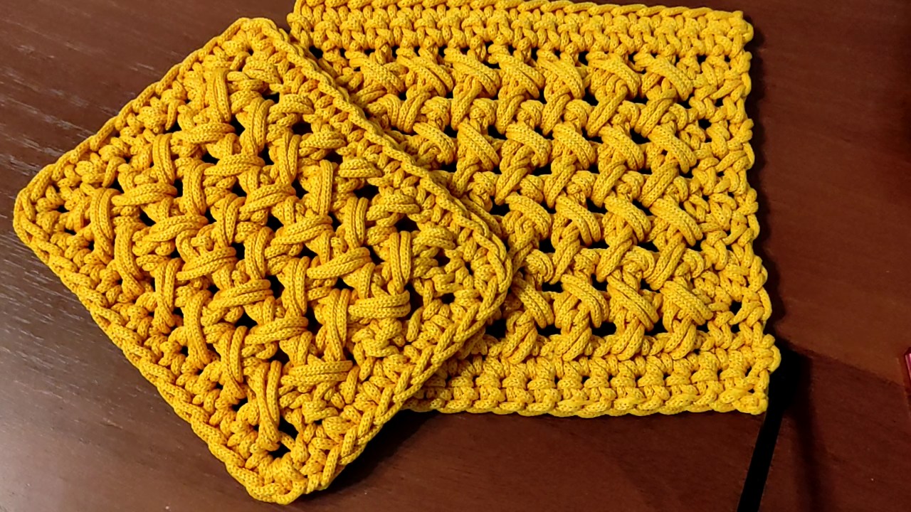 ПОДСТАВКА ИЗ ПОЛИЭФИРНОГО ШНУРА. Подставка под горячее для начинающих.