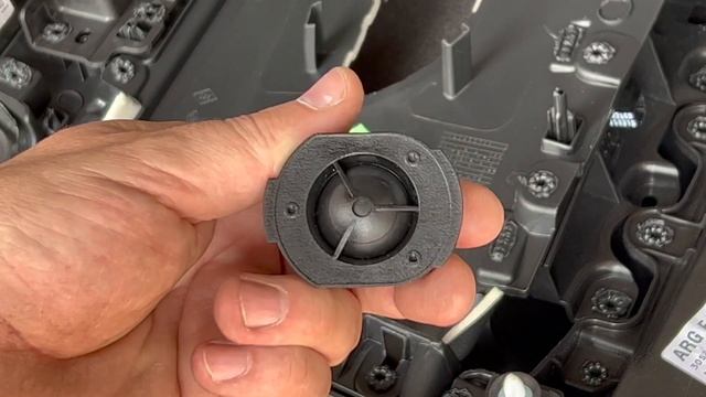 Renault Harman Kardon Hochtöner Espace V Bose Gladen Zero Line Mosconi Pico DSP 6/8 Focal Ibus 2. смотреть онлайн