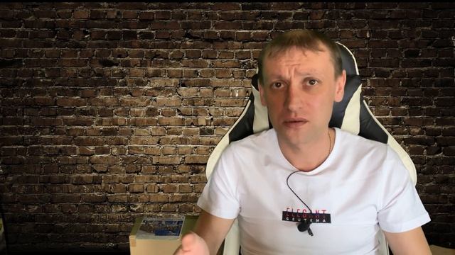 Начальник самодур; и как он отбирает для себя подчиненных. смотреть онлайн
