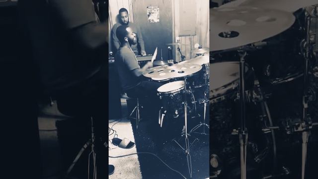 “(How much we can Bear)” Hezekiah Walker cover смотреть онлайн