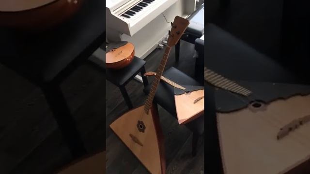 Бас-балалайка Doff BBM