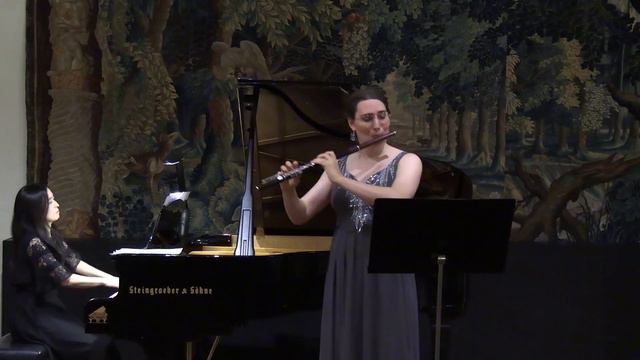 Dora Bright - Romance & Seguidilla смотреть онлайн