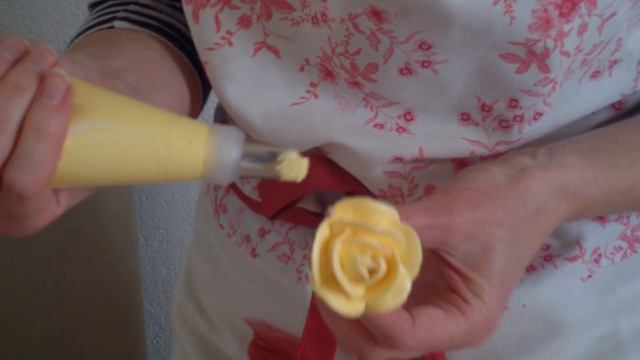 роза на мармеладную палочку .cream rose смотреть онлайн
