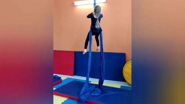 Воздушная гимнастика #airdance смотреть онлайн