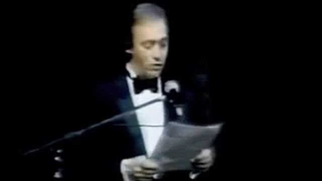 Respect! Or How to announce a great tango master: Osvaldo Pugliese смотреть онлайн