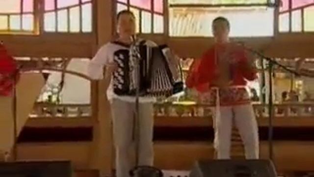 trio wim alexei alexander spiegeltent gent novii god смотреть онлайн
