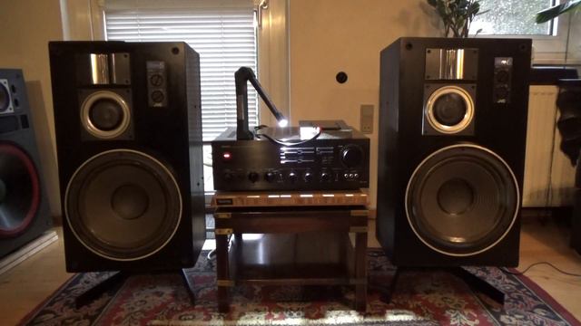 JVC Zero 6 - Denon PMA-700V - Deep Bass смотреть онлайн