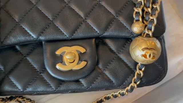 Chanel 21B Pearl Crush Mini | Unboxing I Modshots | Vs. Classic Mini I 1st Impressions смотреть онлайн
