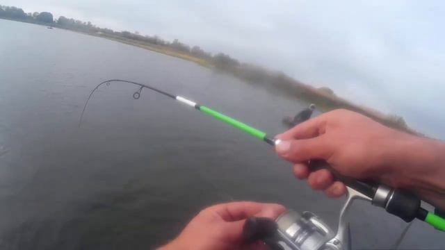 Рыбалка на р. Днепр в сентябре.Окунь, щука, судачок . смотреть онлайн