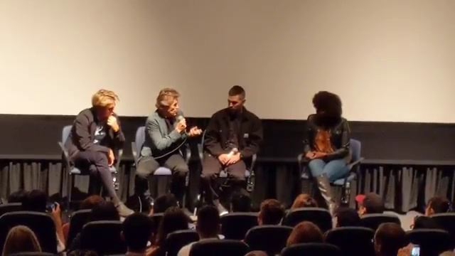 19.10.2019. - Промо и Пресс-джанкет Маяка в ЛА смотреть онлайн