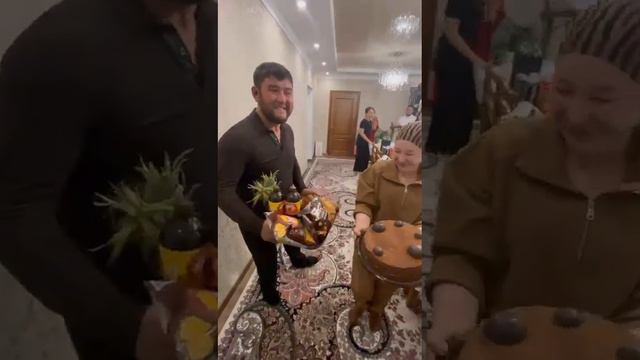цветная вечеринка , от тренда не отстаём смотреть онлайн