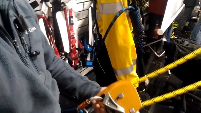 Petzl MAESTRO смотреть онлайн